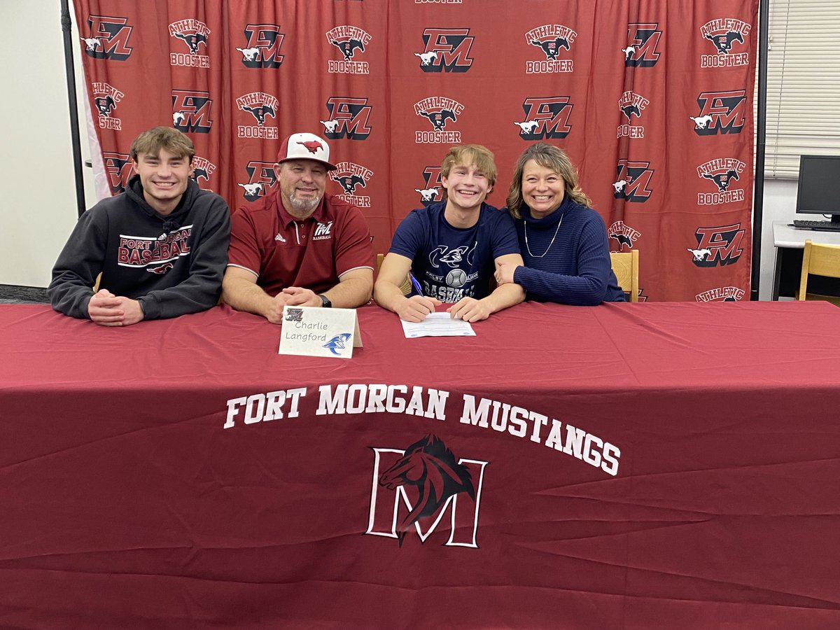 JoshLangford12's tweet photo. A very exciting day for Charlie yesterday.  We are so excited for him to be part of the ⁦@ColbyTrojanBSB⁩ program next year and compete for coach ⁦@carter_ryanc⁩ .  We appreciate all the family, coaches, and teammates that could stop by and make the day special! https://t.co/iHHJjQ5EJE