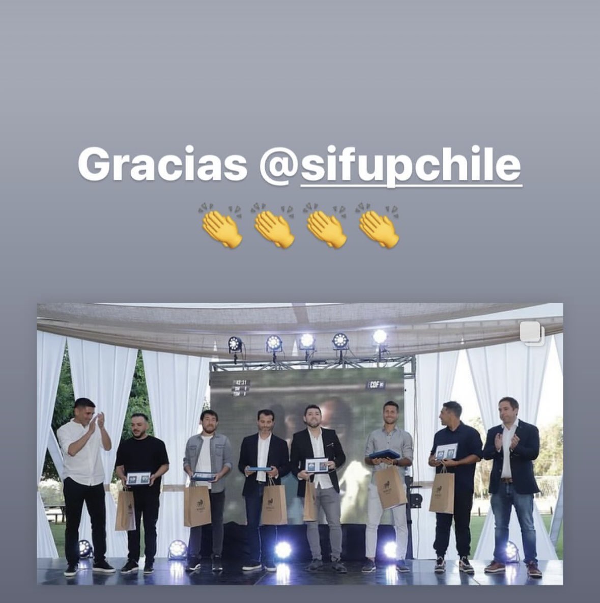 Reinaldo Navia (@reinaldonavia) on Twitter photo Y dónde está el reconocimiento y bono a la vieja escuela a los q lucharon para q el <a href="/sifup/">Sifup Chile</a> se haga fuerte se hacen los giles no mas <a href="/Gamagarcia12/">Gamadiel garcia</a> son cara dura <a href="/LaRoja/">Selección Chilena</a> Y dónde está el reconocimiento y bono a la vieja escuela a los q lucharon para q el <a href="/sifup/">Sifup Chile</a> se haga fuerte se hacen los giles no mas <a href="/Gamagarcia12/">Gamadiel garcia</a> son cara dura <a href="/LaRoja/">Selección Chilena</a>