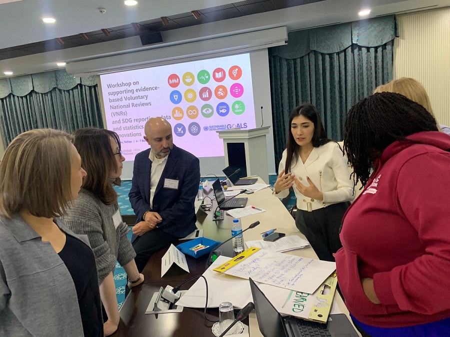 @UNStats partnered with international agencies for a 2-day workshop @SESRIC in Ankara, Türkiye. 18 VNR presenting countries came together to share best practices on evidence-based VNR and SDG reporting. #SDGs #GlobalGoals @UNDESA More: unstats.un.org/sdgs/meetings/…