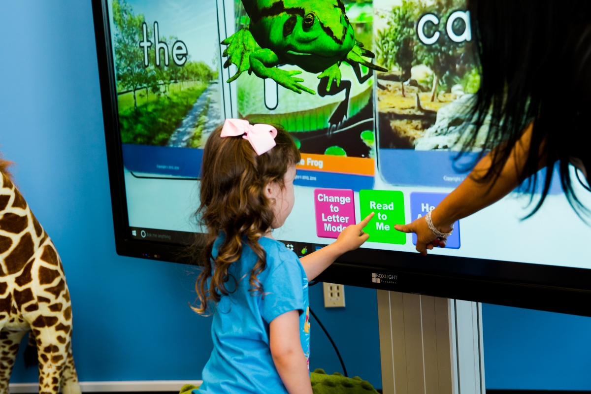 powerupedu's tweet photo. #TheStoryGardenLiteracyConf starts Monday!  @WestGeorgiaRESA &amp; @MGRESAPL Visit @powerupedu &amp; attend our session: Closing the Literacy Gap with Augmented Reality on Wed 12/13 at 8:30 am in Room Sourwood 2/3.  See you soon! @LitandBeyond @morgankoberg @alivestudioszoo https://t.co/77t4NCCpD5