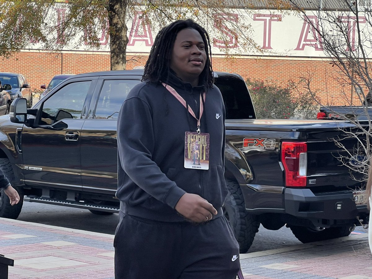 One of the final uncommitted prospects that #FSU is pushing for in the 2024 class has arrived. 

Three-star DL D’Nas White (<a href="/DNasWhite05/">D’Nas “Debo” White</a>) is beginning his Official Visit on Friday morning. #Noles