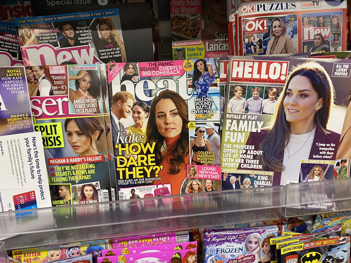 AniaCrowther's tweet photo. @TheMereDish I started collecting magazine covers last year that juxtapose puff pieces on Kate with bile about M/H https://t.co/Ahp3bcCl4Q