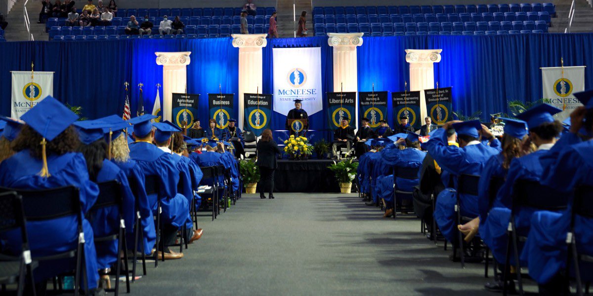 McNeeseSAS's tweet image. 𝘾𝙊𝙉𝙂𝙍𝘼𝙏𝙐𝙇𝘼𝙏𝙄𝙊𝙉𝙎 𝙂𝙍𝘼𝘿𝙐𝘼𝙏𝙀𝙎!

We are so incredibly proud of each of our Student-Athletes Graduates!! Thank you for all your commitment to McNeese as a student &amp;amp; competitor! The future is bright for each and every one of you! 

#GeauxPokes | 🤠📚🎓