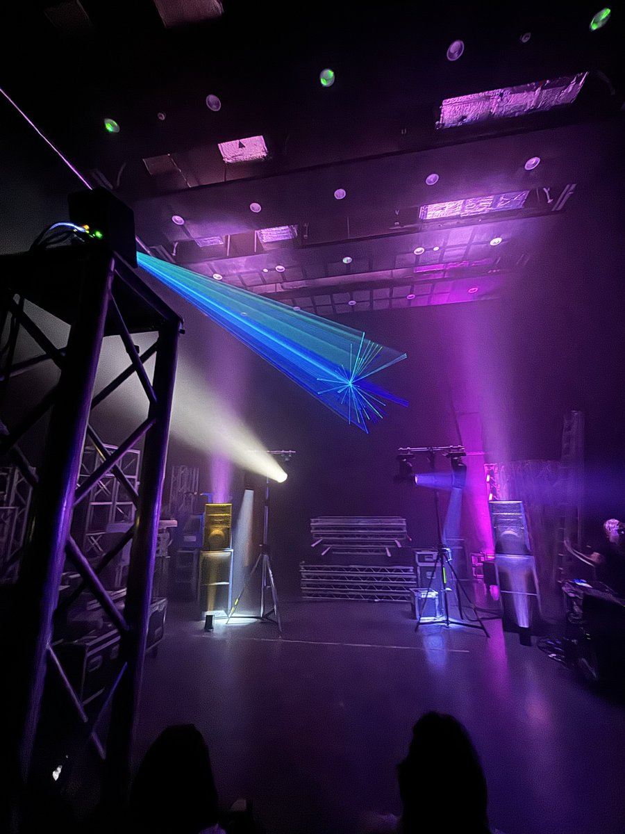 DerbyUni's tweet image. Following a guest lecture by Dan Briggs from BPM SFX and a trip to see The Prodigy, second-year Sound, Light and Live Event Engineering students were tasked with creating a laser and lighting show in our dedicated auditorium.  🎛️💡

#LightEngineering #LightingShow #LaserLighting