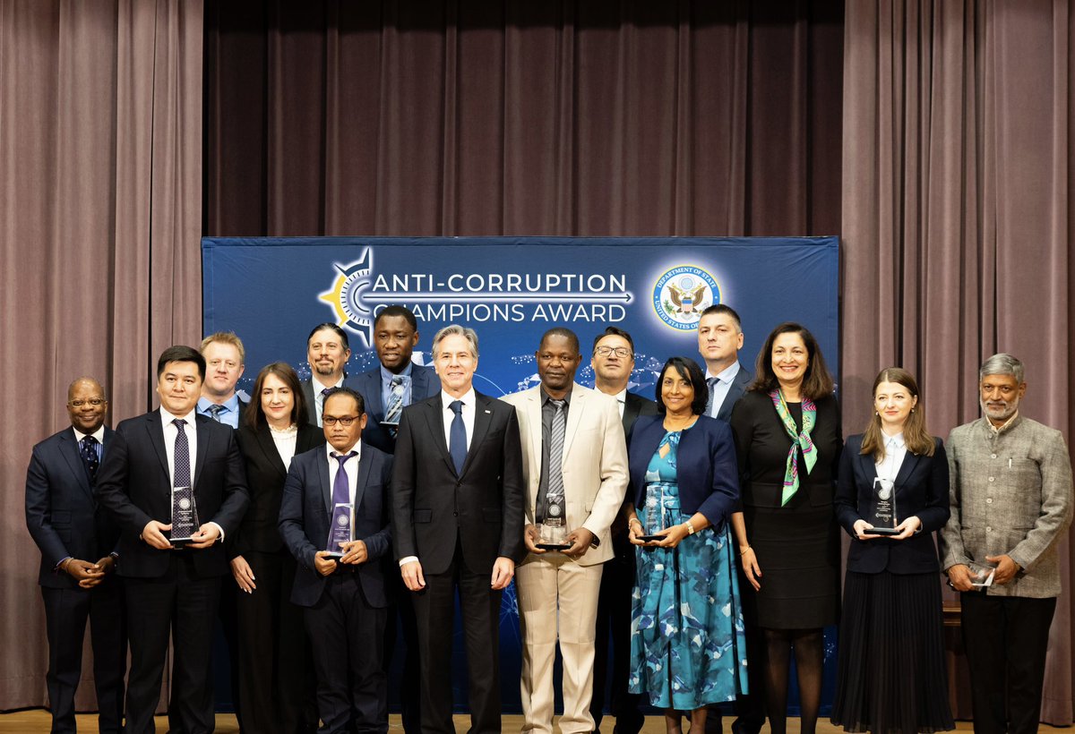StateCGAC's tweet image. A privilege to honor and meet with the Department’s 2023 Anti-Corruption Champion Award honorees yesterday. Congrats on your remarkable and persistent work! We continue to support and recognize such efforts to counter corruption. #ACCA2023