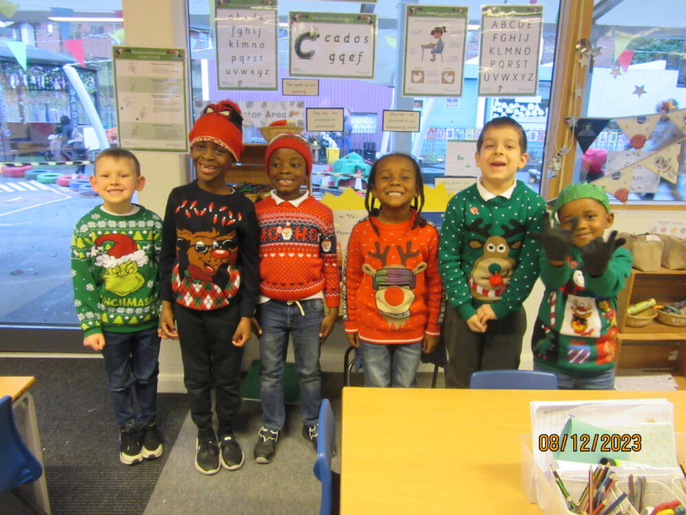 Merry Christmas Jumper Day at EPS dlvr.it/SztKXs