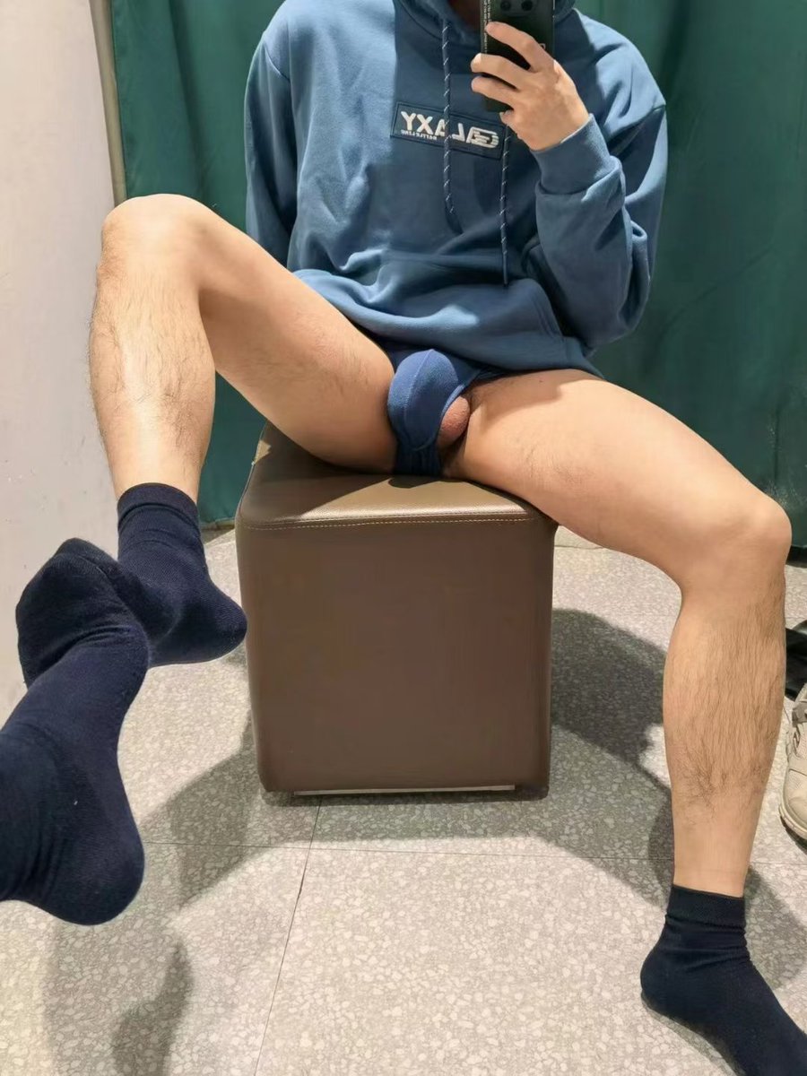WyoiEd's tweet photo. 今天是黑袜
#脏袜 #黑袜 #白袜  #袜子 #恋袜 #gay  #直男 #单男 #臭脚 #爸爸  #鲜肉  #临沂 #沂水  #莒县 #舔脚 #正装 #臭袜子 #攻 #受 #彩虹  #鸡巴 #原味 #袜 #精 #男同  #意淫  #雄臭 https://t.co/Q9MfIO6q04