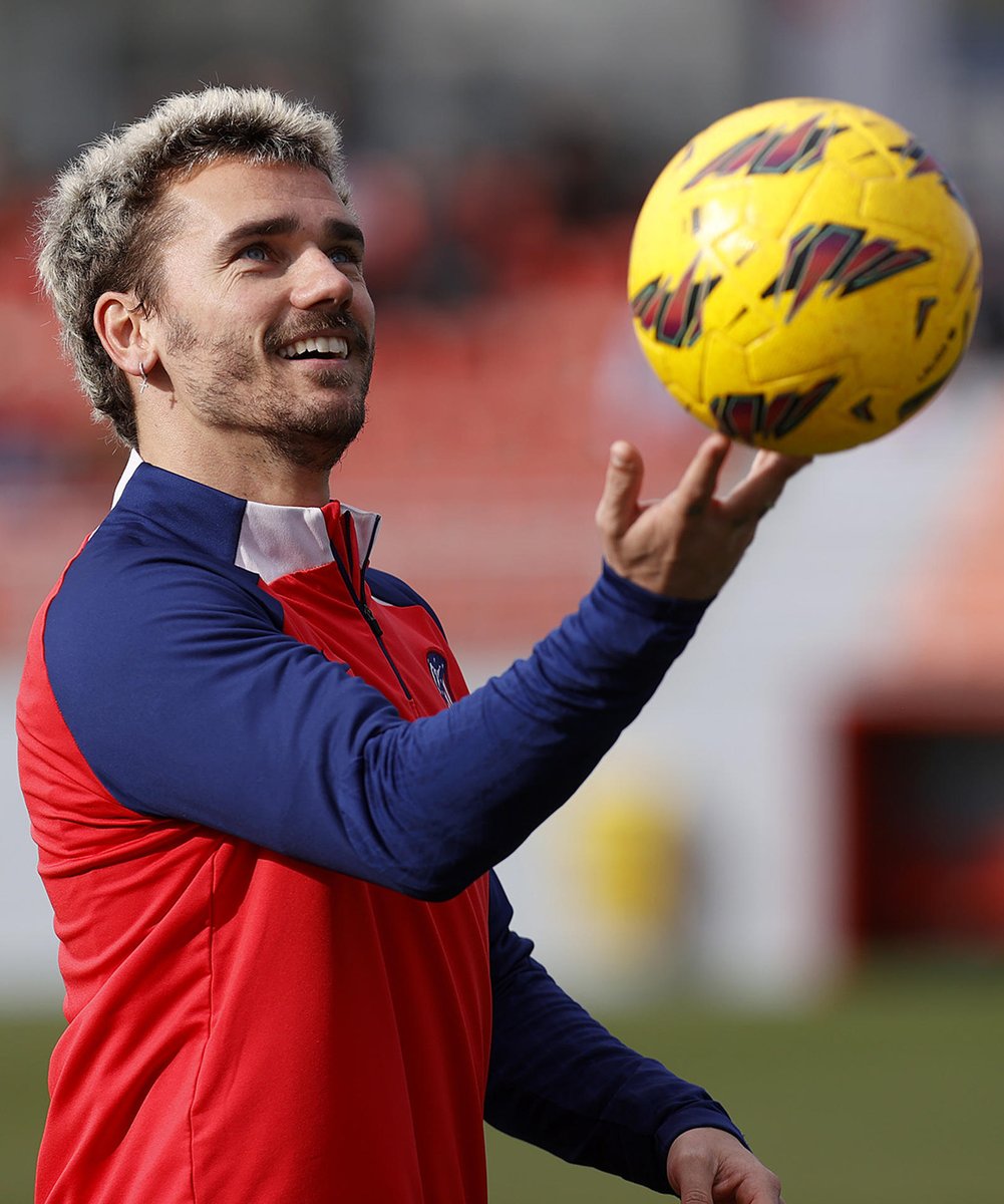 LaLiga's tweet photo. 🪄 @AntoGriezmann https://t.co/rZleoEfQWO
