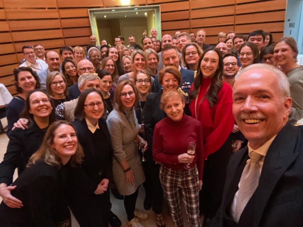 jjhorgan's tweet photo. Greetings from the Embassy of Canada to Germany! Thank you to my colleagues for the warm welcome. 
I look forward to working with the teams in Berlin, Munich and Duesseldorf to further deepen the strong 🇨🇦 🇩🇪 relationship. https://t.co/r9Bcfy6PTw