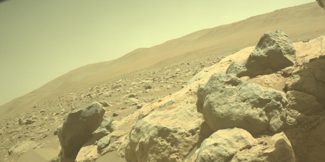 MarsMissionImgs's tweet photo. #PerseveranceRover image taken on #Sol859 at 1:02:36.034 PM with #FrontHazcam #Mars #NASA #Space https://t.co/dJ6Zrvhmdo