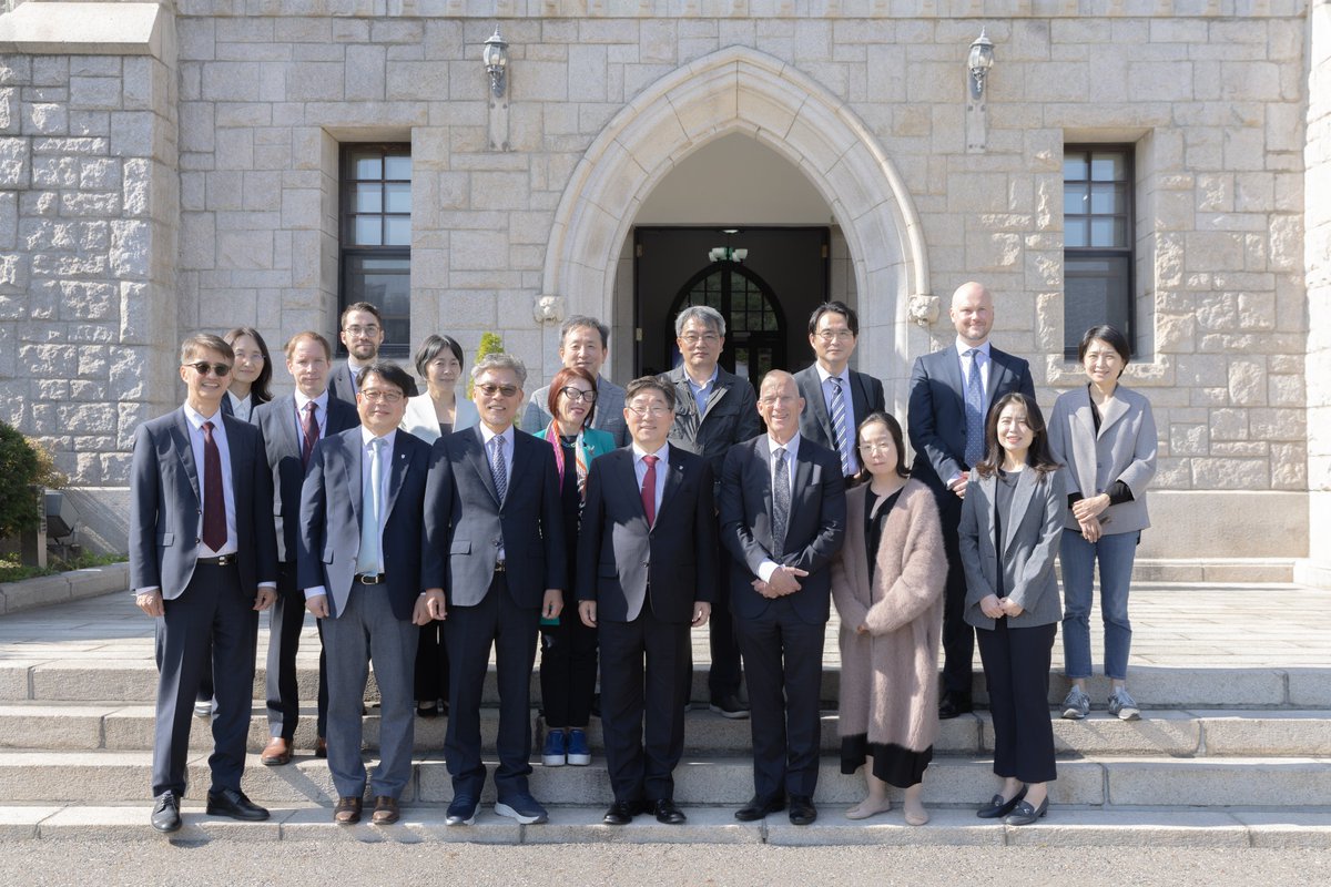 .<a href="/UCL/">UCL</a> is deepening relationships with partners in South Korea to support the development of new collaborations across industry and academia. 

Learn more: ucl.ac.uk/global/news/20… 🧵👇