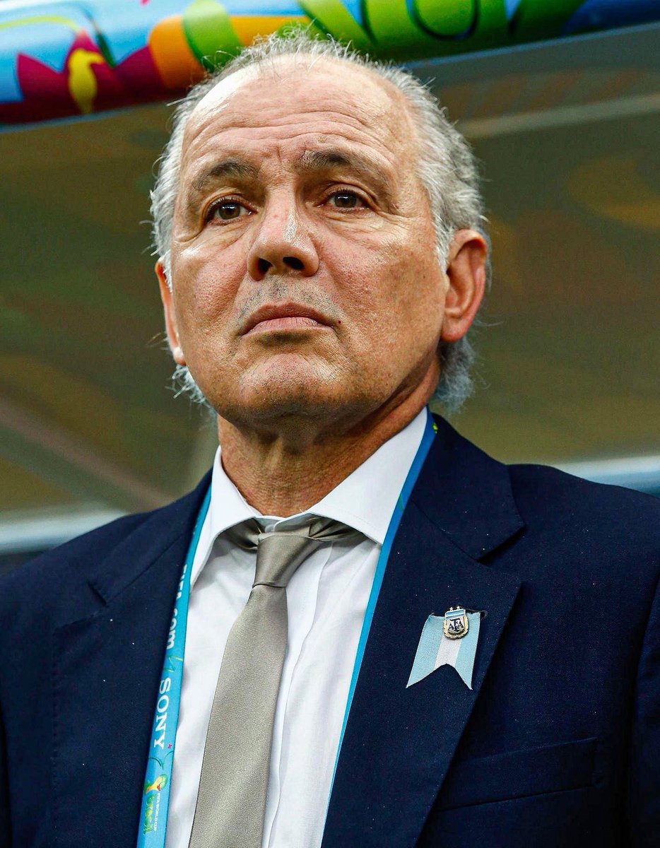 🤯 Pff, LOCURA de dato vía <a href="/gastontr16/">Gastón Trucco</a>.

🇦🇷 Alejandro Sabella es el entrenador que MENOS AÑOS necesitó para dirigir una final de Champions / Libertadores, Mundial de Clubes y Mundial, en TODA la historia del fútbol.

🇦🇷 Alejandro Sabella | 5 años
🇮🇹 Arrigo Sacchi | 12 años
🇦🇹