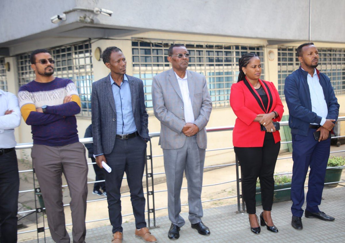 FMoHealth's tweet photo. የጤና ሚኒስቴር አመራሮች እና ሰራተኞች 18ኛው የኢትዮጵያ ብሔሮች፣ ብሔረሰቦችና ሕዝቦች ቀን አክብረዋል።
https://t.co/3waqPAIEXf https://t.co/SML5mbpZVr