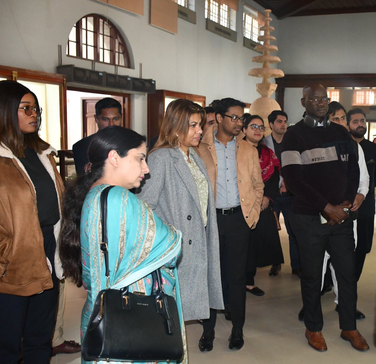 fsaisbpk's tweet photo. Today, diplomats undergoing training at FSA - 29th JDC, 43rd SDC, and 38th MCMC - visited Taxila Museum and Dharmarajika Stupa. They appreciated Pakistan’s Buddhist heritage and learned about the history of the archaeological site. https://t.co/wK4G4crcV5