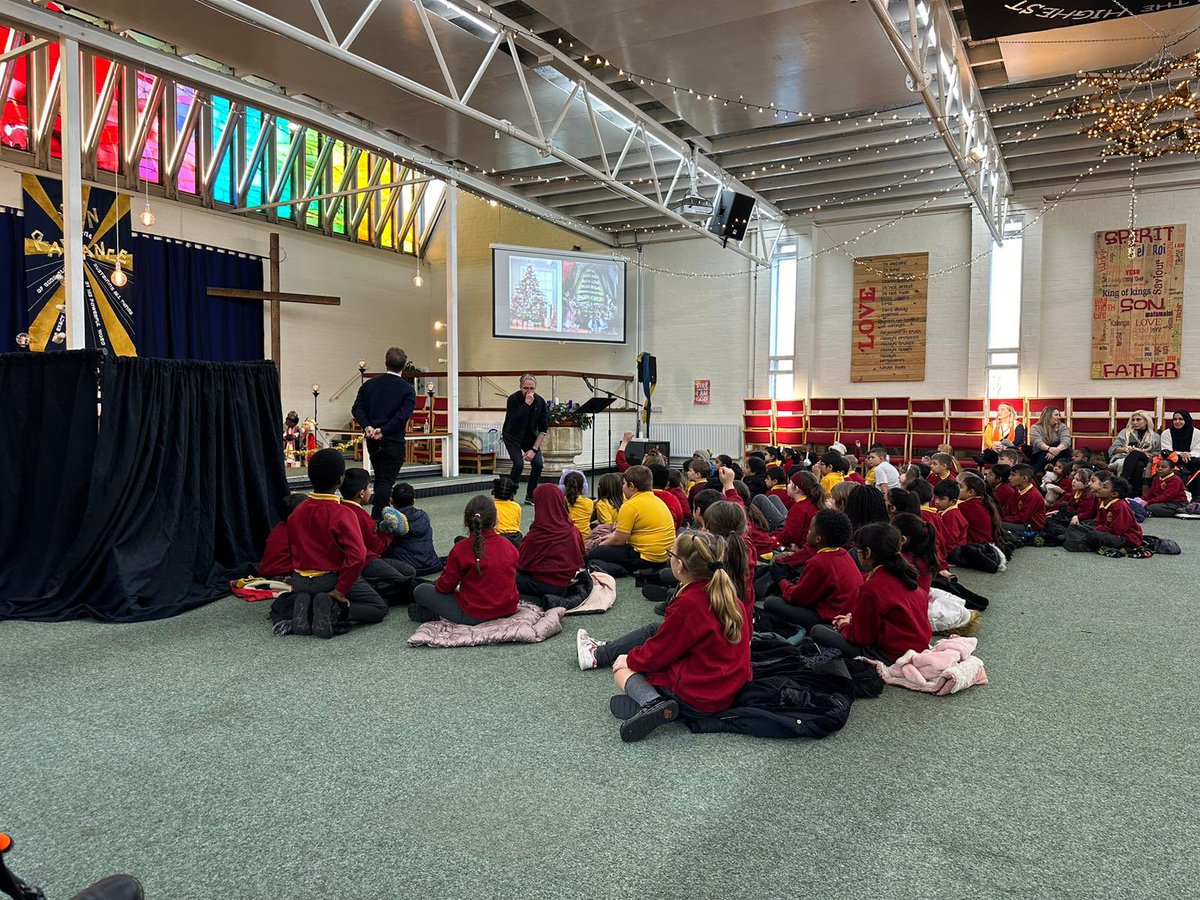 Year3Chantry's tweet photo. What week for year 3! We have been learning about how different religious groups celebrate. First, we went to St Hugh’s where the reverend spoke to the children about Christmas! Then, we had @ChantryHead speak to our children about Eid. Wow! What a week of fabulous learning https://t.co/mSREpxZa0Z