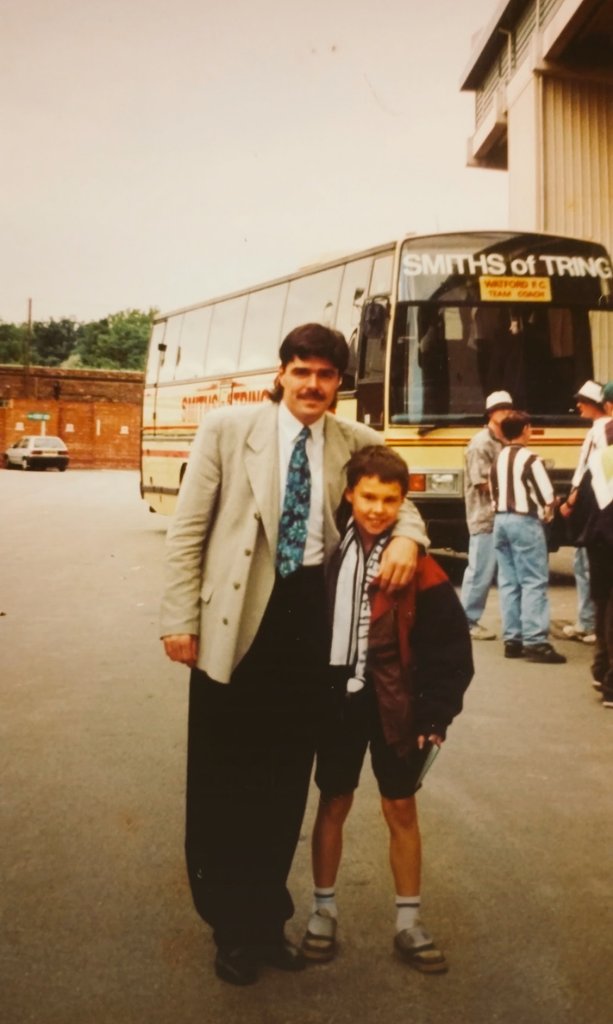Loved chatting to my childhood hero @mickquinn1089 on the latest episode of #stillfightingforthistitle. Available now on AnotherSlice. #nufc LINK HERE ⬇️⬇️⬇️ shorturl.at/grN45