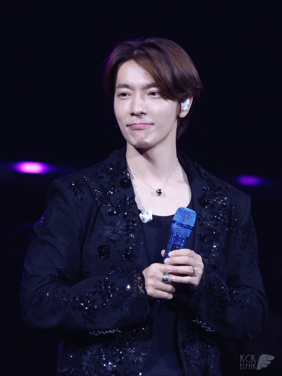 kckelfhk's tweet photo. 😗 #이동해 #동해 #DONGHAE @donghae861015 

20231203 SUPER JUNIOR-D&amp;E #DElight_Party in Macau🇲🇴
#DElight_PartyinMacau

#슈퍼주니어DnE #SuperJuniorDnE https://t.co/NKAwpz2nPN