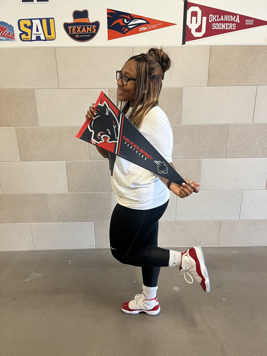 They just keep pouring in for our AVID kiddos! Congrats to senior, Jasmine Joseph, on her recent acceptance to HBCU, Clark Atlanta University! <a href="/CAU/">Clark Atlanta University</a> #BengalExcellence 
❤️🖤