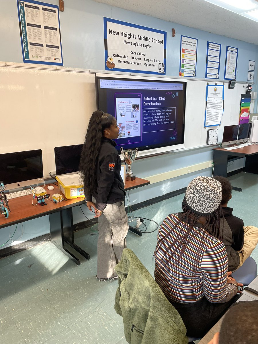 cd0125's tweet image. 🎉 Had an amazing coffee and code event at school today! ☕️🖥️ It was incredible to see our computer science scholars share their projects with parents. The future of tech is looking bright! 💻✨ #CoffeeAndCode #CSInstructor #Robotics