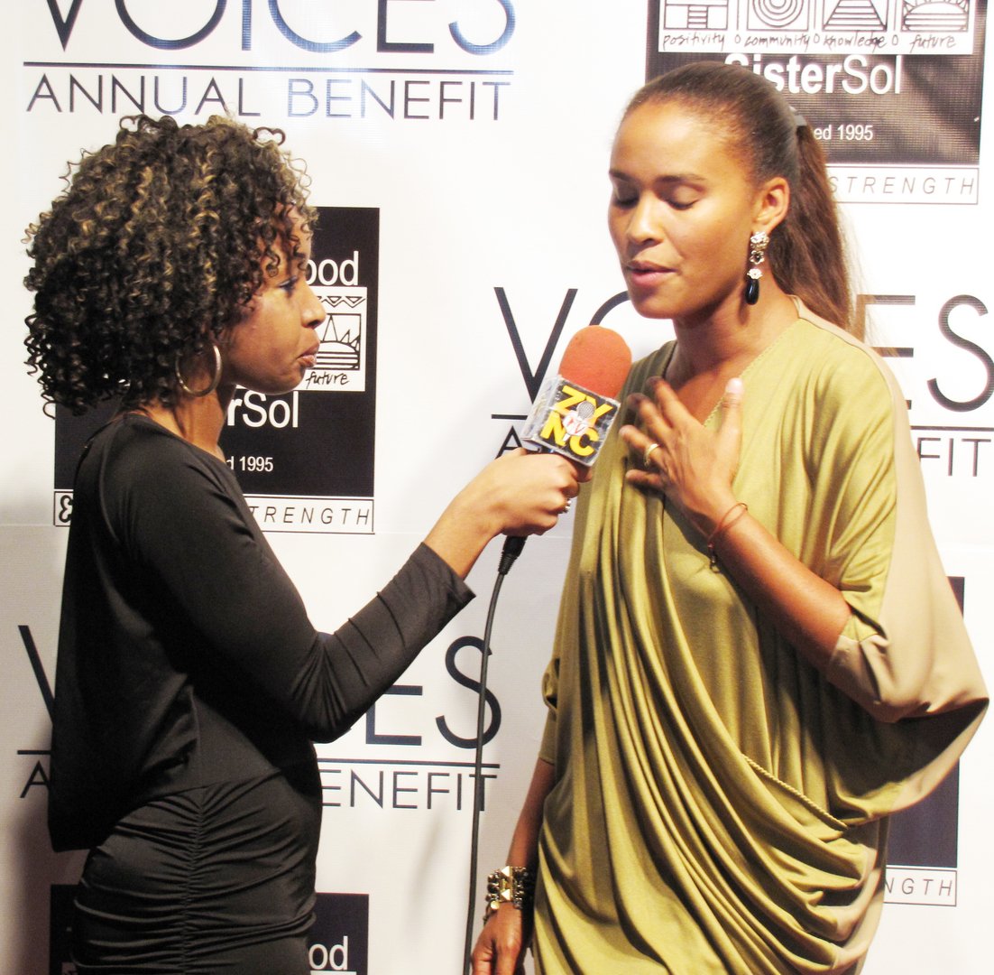 TVHostKJ's tweet image. oh she only interviews men... oh not me with Joy Bryant... one of the most beautiful women in the world.. oh wait i know, i'm always posted up with beautiful women... #sameFrequency.. #IaMnotFiona 😂