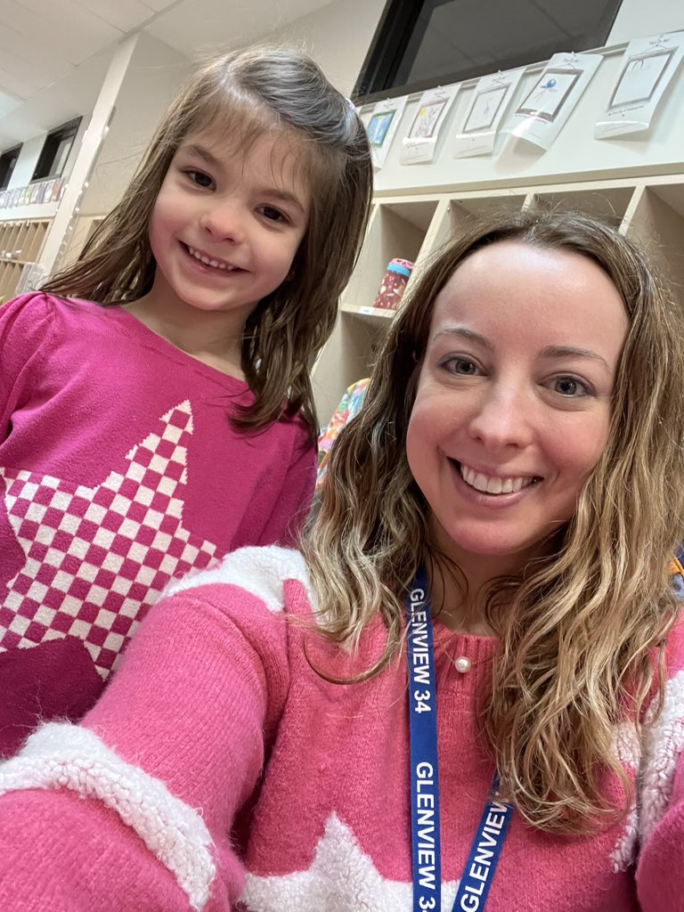 Pink ⭐️ twinning today! #lyonlearners #weared34