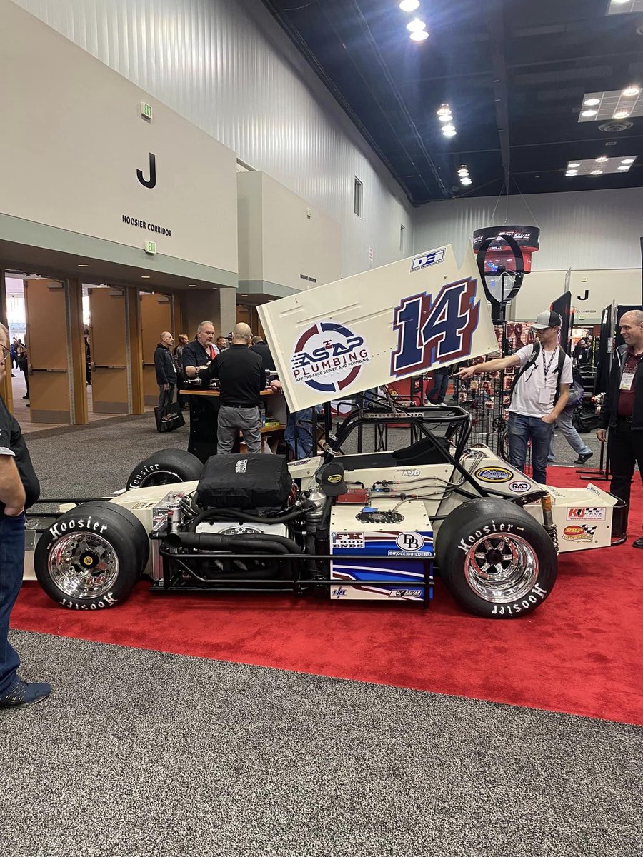 We have #supermodified representation at @prishow this year as Frank Neill's OSS 350 and AJ Lesiecki's @ISMAsupers big block are both in attendance.