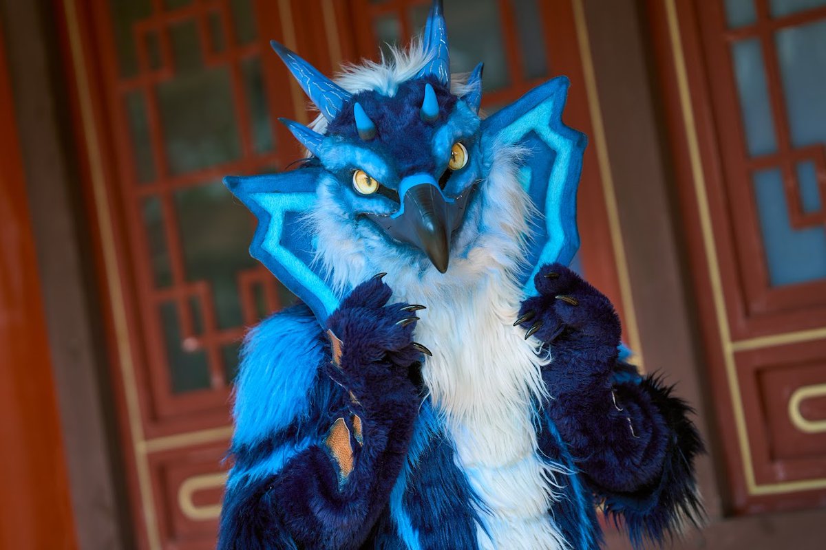 I’m looking forward to something

📸：<a href="/Lianfeng_tw/">戀風</a>

✂️︰<a href="/BeastFantasia/">Beast Fantasia Studio</a>

#FursuitFriday 
#Fursuit