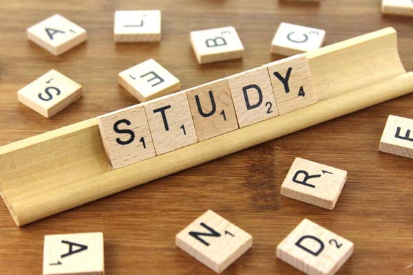 UIUCLinguistics's tweet photo. Good luck on your final exams, papers, and presentations! https://t.co/8K4H6AzWRq