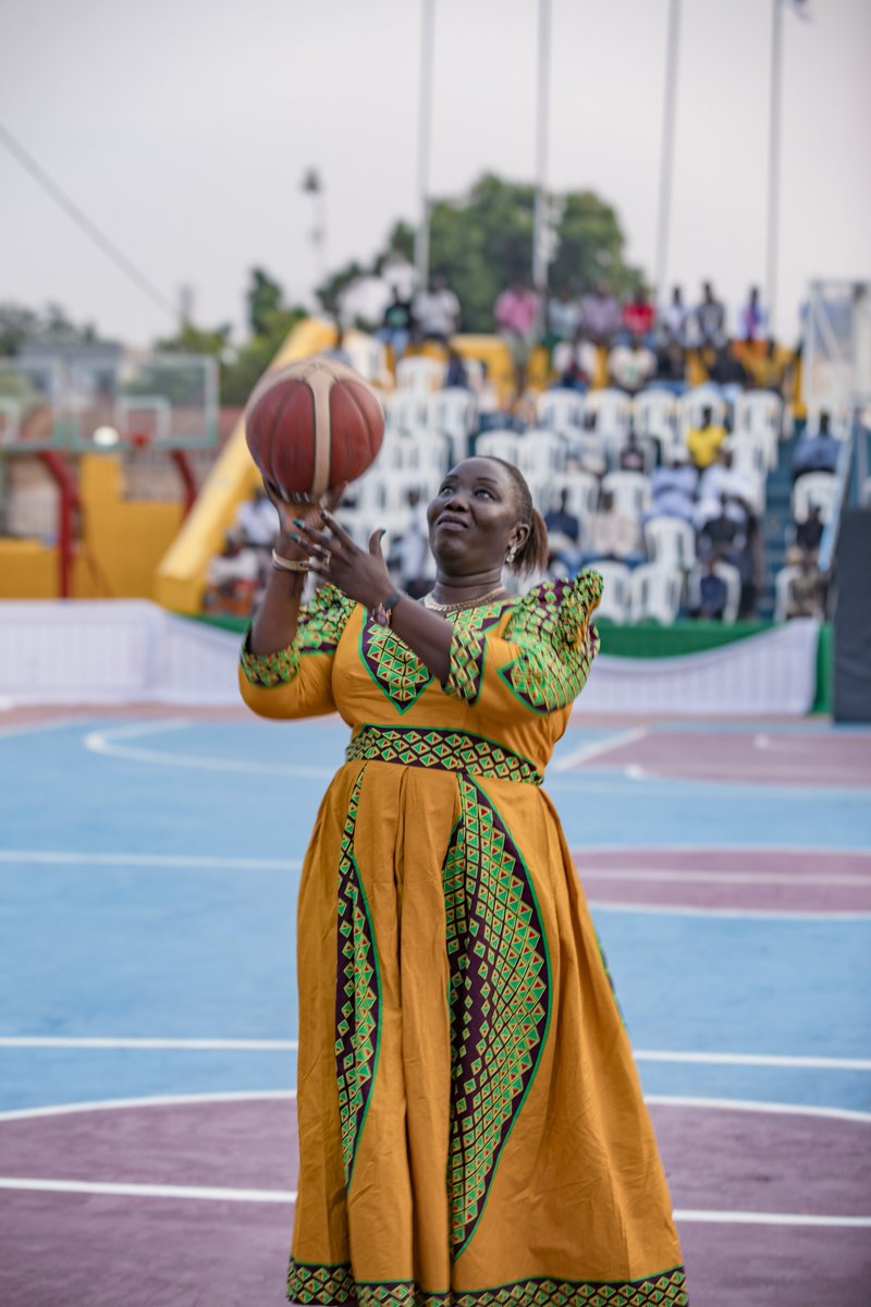 President Luol Deng, along with CESBA and the State Minister of Youth and Sports (CES), officiated the start of the tournament in the only manner a basketball season should begin: 🏀🏀🏀
