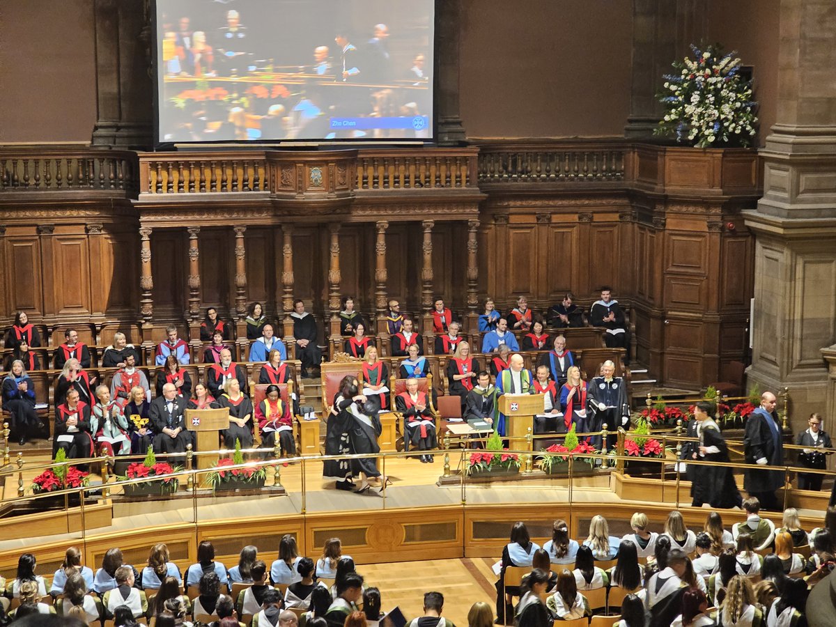 🎓Just a week ago, we were joyously celebrating graduation! Now, we warmly welcome our graduates to the alumni community. Explore resources for new alumni at ed.ac.uk/alumni/new-gra…