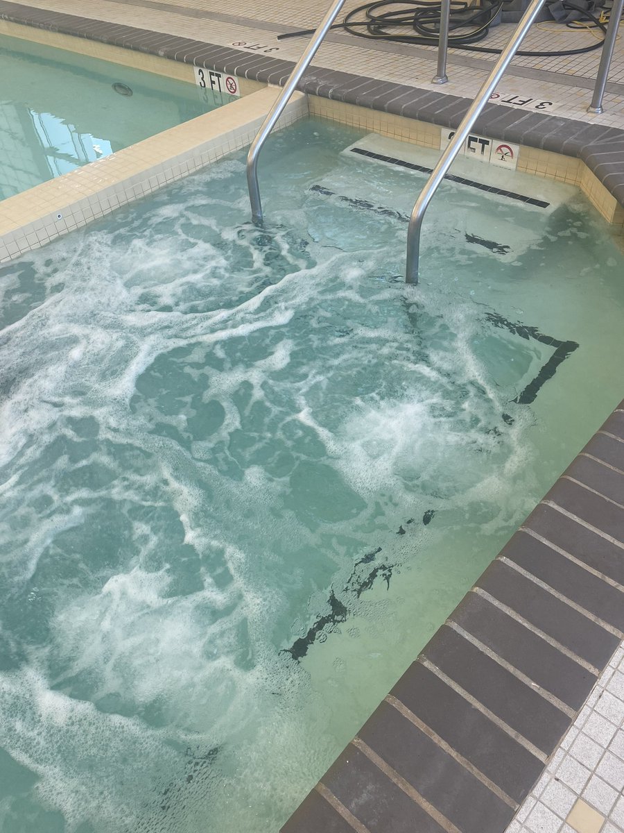 Anthony_W5MOCR's tweet image. To all my senior residents of Ward 5 the Hot Tub at Turkey Thicket is back operational. Beat me there don’t meet me there! #TheBig5