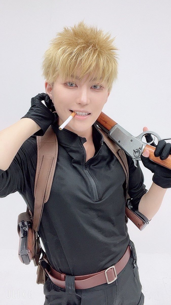 7se_ooo's tweet photo. #レイヤーさんは今年初出ししたキャラを貼る
今年初出しのキャラ…ハガレンはみんな初だしなんですが、何で似合ってるのか本人もずっとわからないハボックを置いて去りますね https://t.co/wCEfBJBxoN