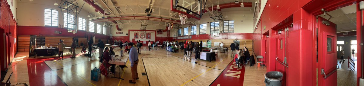 Over 20 business partners in a variety of healthcare-related fields are here at <a href="/GBHSaacps/">Glen Burnie High School</a> to share career opportunities with students.
#AACPSAwesome
<a href="/STEMaacps/">AACPS STEM Office</a> @MrsCYoung_BMAH