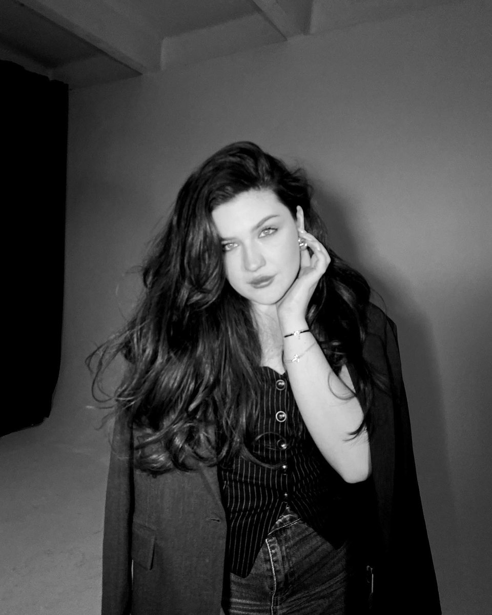 sofikardava's tweet image. Добрый полицейский и злой полицейский . Выбери своего бойца 🚨👮