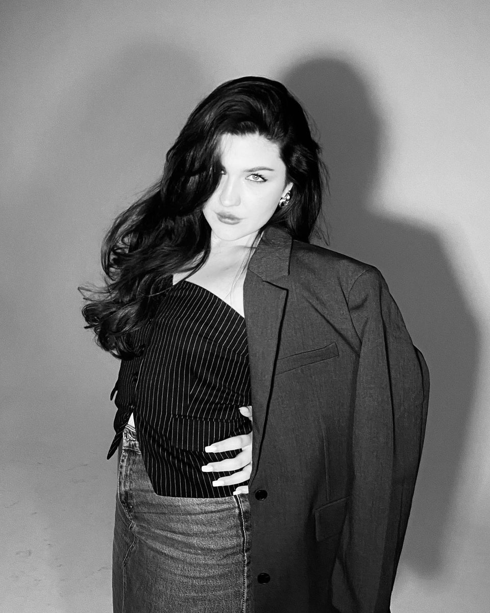 sofikardava's tweet image. Добрый полицейский и злой полицейский . Выбери своего бойца 🚨👮