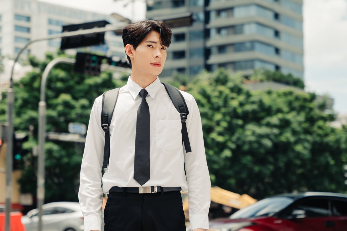 TutorKrp's tweet photo. EP เป็นไงกันบ้างค้าบบ เกินครึ่งทางแล้วว ชอบซีนไหนกันบ้าง อยากรู้ซีนที่ชอบของแต่ละคนได้มั้ยครับ
#พี่เจตคนกลางEP5 https://t.co/OM3xeRMHzM
