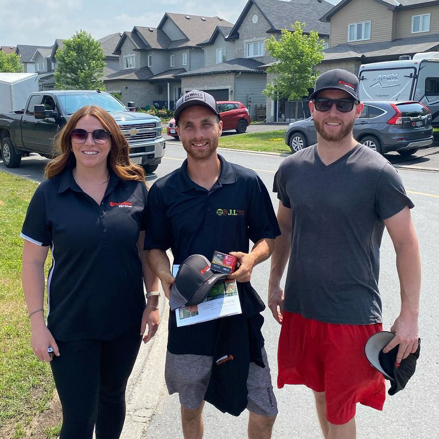 FastenMasterPro's tweet image. Today is National Salesperson Day!

Our #PRODriven team is dedicated to helping you find better ways to build with to of the line fasteners for every project!

#FastenMaster #FastenMasterPRO #NationalSalespersonDay