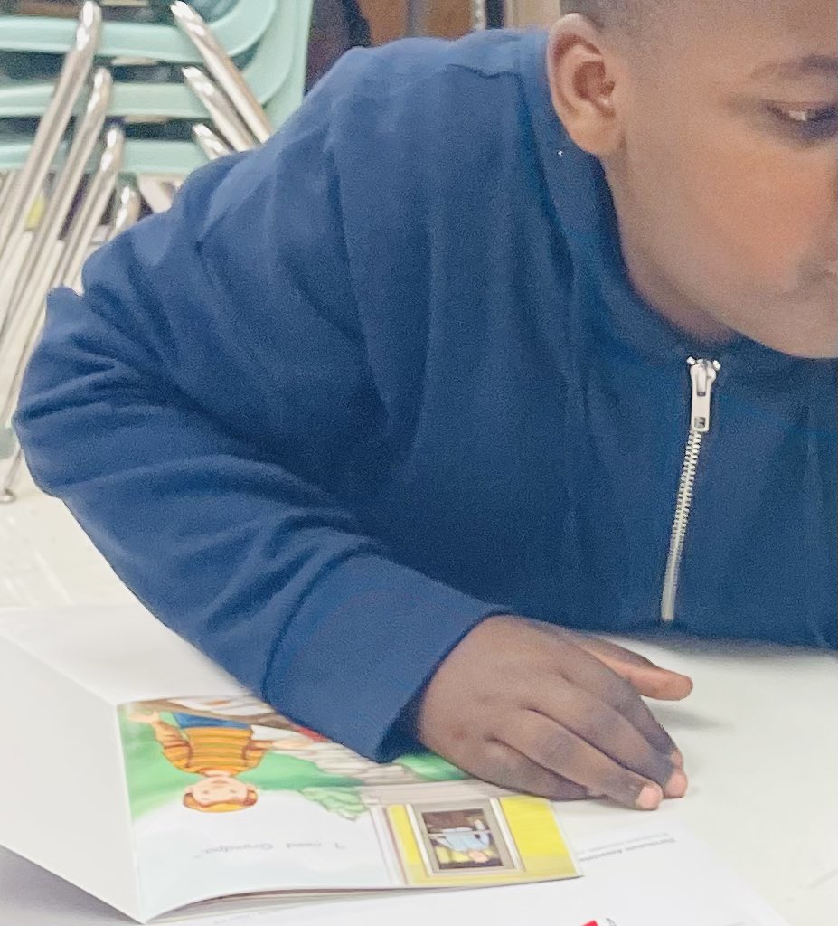 MrsSMendozaCPE's tweet photo. #SmallGroup #MLLs #ELsCan
Yesterdays Q: Which tools does Zack need? They practiced their new Vocab. This was today’s Q: #QSSSA https://t.co/XoIHF2vxID
