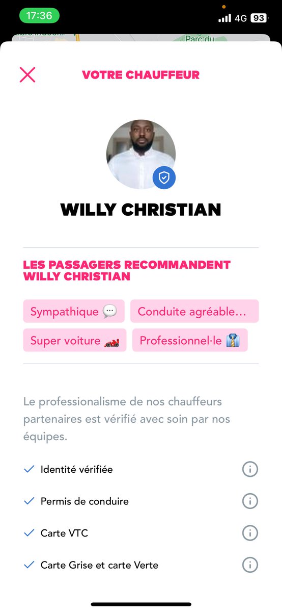 Lyliaa25's tweet image. N’acceptez pas si c’est ce chauffeur qui vous prend sur Heetch mdr il m’a fais poireauter 20min pour rien au final !! 

J’ai dû en prendre un autre, on m’a pris des frais d’annulation j’ai la haine ! Remboursez moi ! Vous donnez la carte VTC à n’importe qui. #heetch