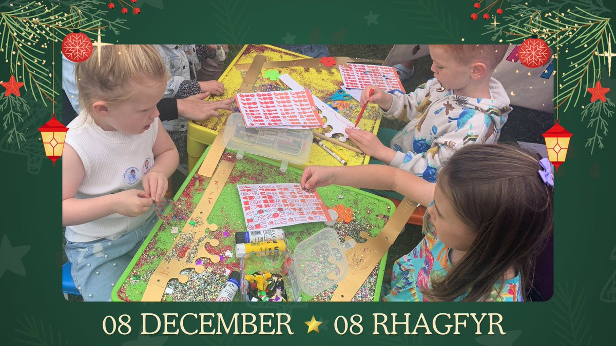 VOGCouncil's tweet photo. On Day 8 of the #VoGAdvent, we're looking back at the fun-filled Summer Activities Programme that took place earlier this year 🌞
Thank you to @VALEFIS, our town libraries, and @ValeSportsTeam1 who helped organise free and inexpensive events for children in the Vale ⚽️📚🎨 https://t.co/5LAyxTPoym