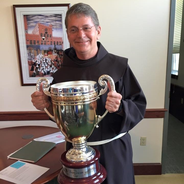 🏀🏆 Planning to attend the Br. Ed Coughlin #FranciscanCup tomorrow afternoon at St. Bonaventure? Join @SienaAlumni for a pregame social at The Rathskeller on the St. Bonaventure campus from 2-3:30 PM REGISTER ➡️ bit.ly/3GxJnXa #MarchOn