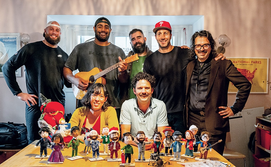 What makes A Philly Special Christmas so special is its infusion of South Jersey talent. Your neighbors from @Collingswood_NJ, Audubon, and @HaddonfieldNews had parts to play in making a cultural moment. @unpop @Eagles @TheWarOnDrugs njpen.com/philadelphia-e…