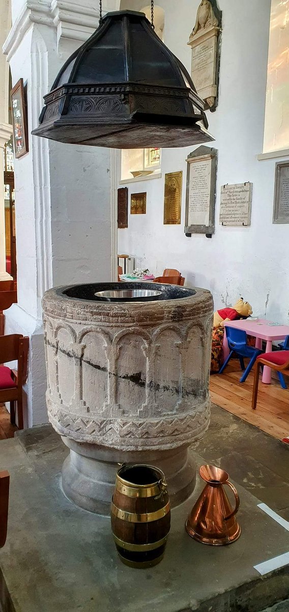 #FontsOnFriday @EngChurchPics 12th century lead lined Norman font at St. Mary Magdalene, Gillingham, Kent, complete with a 17th century cover.