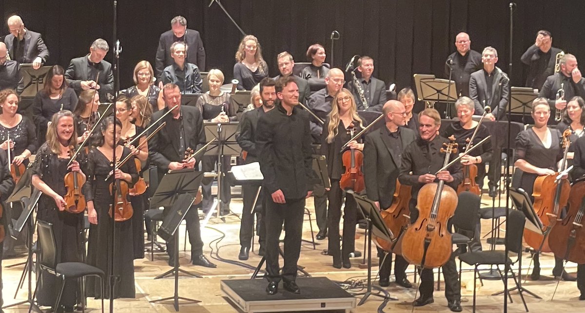 Thank you so much to everyone who joined us tonight with <a href="/MoritzGnann/">Moritz Gnann</a> <a href="/RegandVic/">Regent Theatre & Victoria Hall</a> 🎶