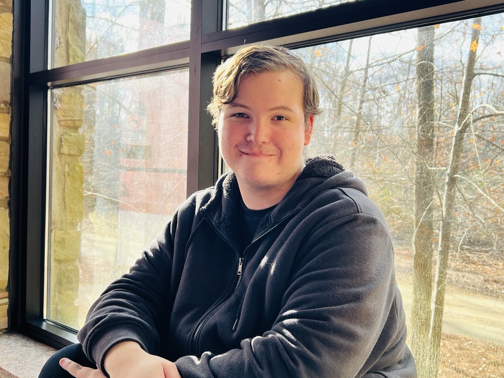 TrussvilleK12's tweet photo. 💻Meet Mackay &amp; Ann Claire from HTHS, computer science Ss. Mackay's coding dreams and Ann Claire's tech curiosity are paving their way in the tech world. Their journey is a blend of innovation, fun, and determination. Here's to our future tech leaders! 🚀 #TCSHuskies #CSEdWeek https://t.co/nI8j4gU24J