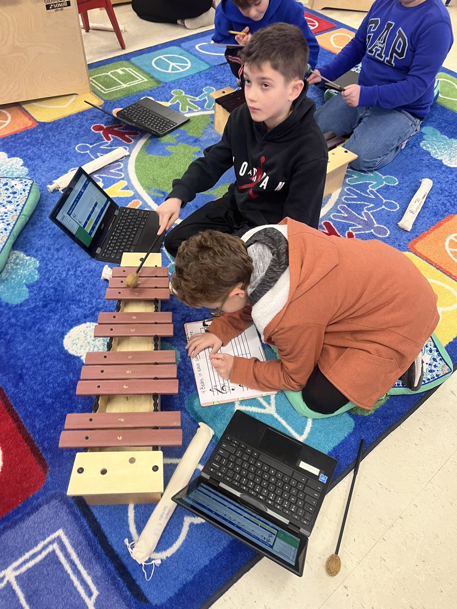 FulmarRdMusic's tweet photo. 3rd grade composer groups did some amazing work today! @fulmarsfinest https://t.co/zVko5me7u9