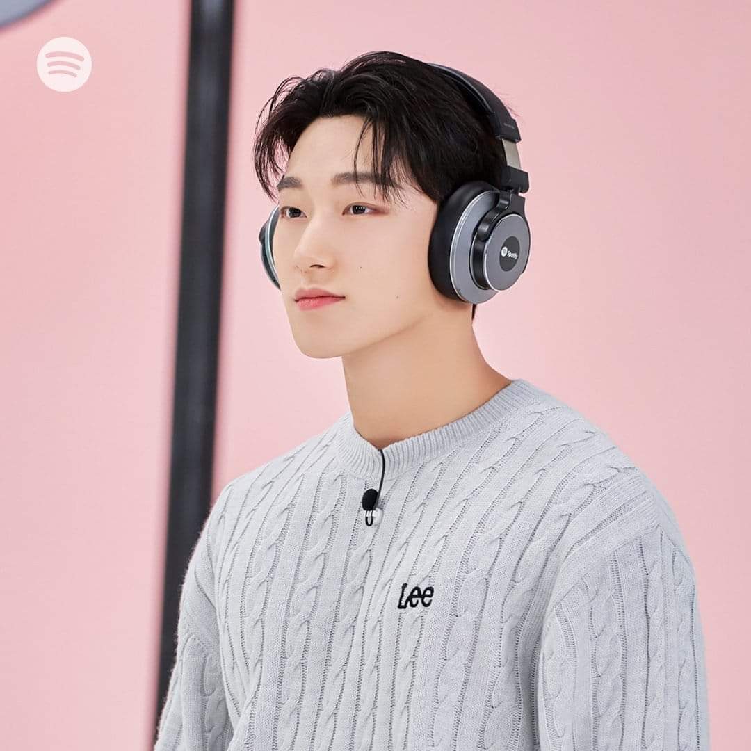 ddeongghwaaa's tweet image. imma just off everyone that says anything bad about our precious San, fuck you all
joking about that kinda shit is not acceptable, y'all know how he sees/saw himself for a very long time

#kqtreatsanbetter #Sanismybeautystandard