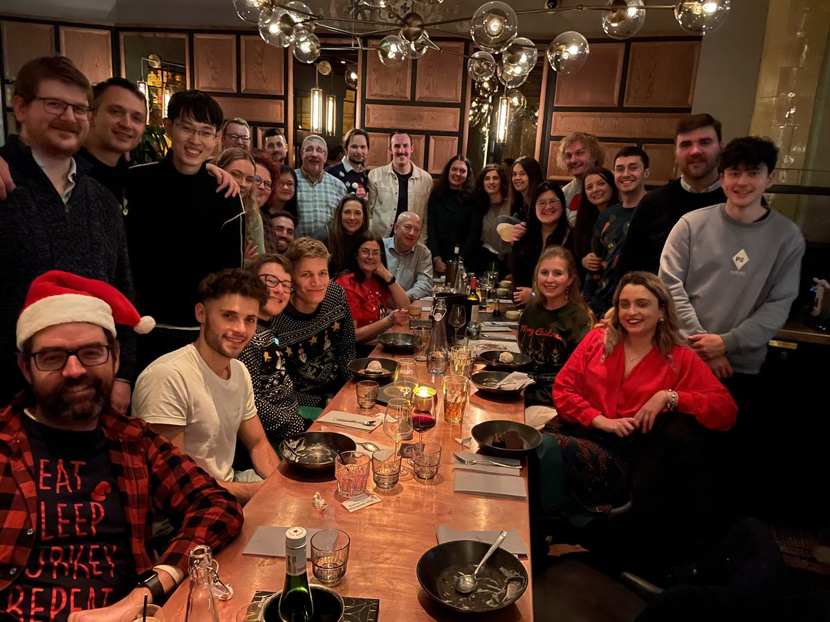Super evening with all of our researchers - thanks guys!!!  <a href="/uonhowdlegroup/">Howdle Group</a>  <a href="/IrvineUoN/">Irvine Group</a>  <a href="/TarescoGroup/">SusPharmaPol Group</a>