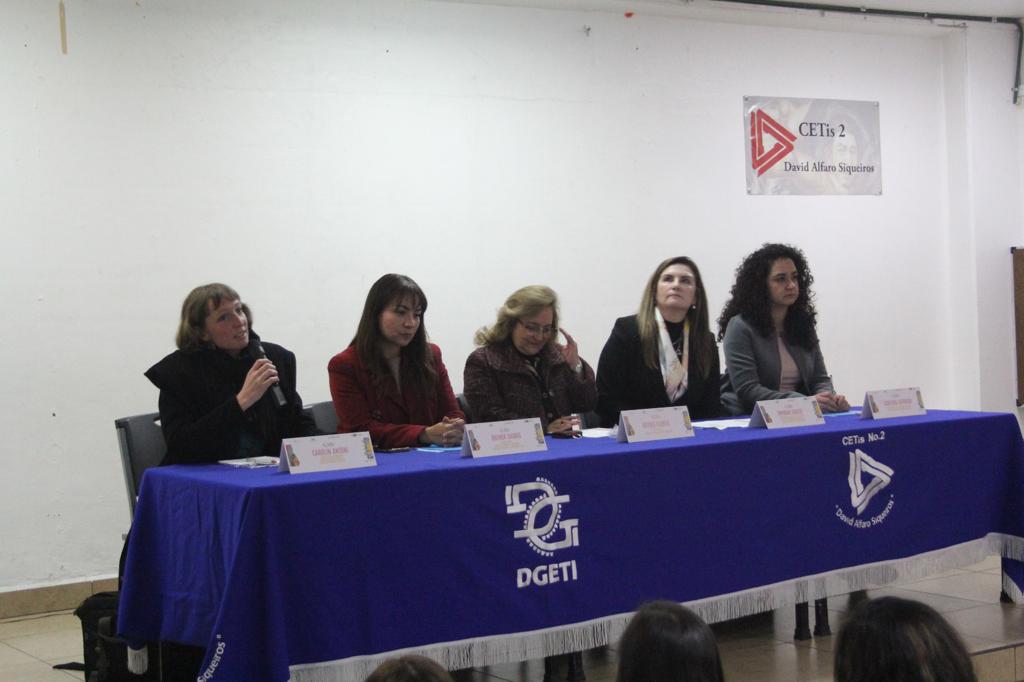 Huitong99788's tweet photo. El jueves 7 de diciembre de 2023 se tuvo el cierre del programa: “Mentoría a Jóvenes Estudiantes en Energías Renovables 2023” …
…https://t.co/mdQkvMaVGQ…
#LiderzgoMujeres #IgualdadGenero #CAMEXASostenibilidad #AlianzaEnergética
#PartnerEnMéxico https://t.co/2kid6zP3gb