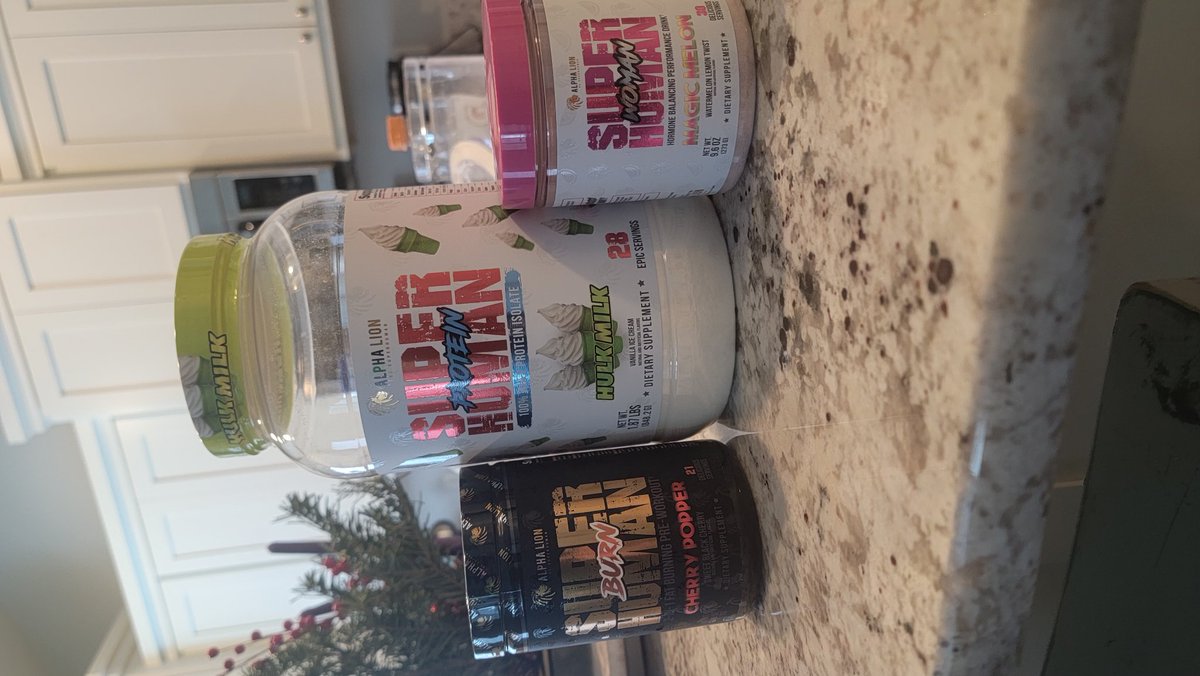 ashluxe97's tweet photo. I'm about to switch up the game! Super excited to try these😎 https://t.co/ehFO1Y2kN7